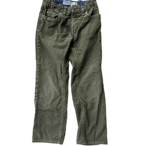 Size 7 green Oshkosh cords